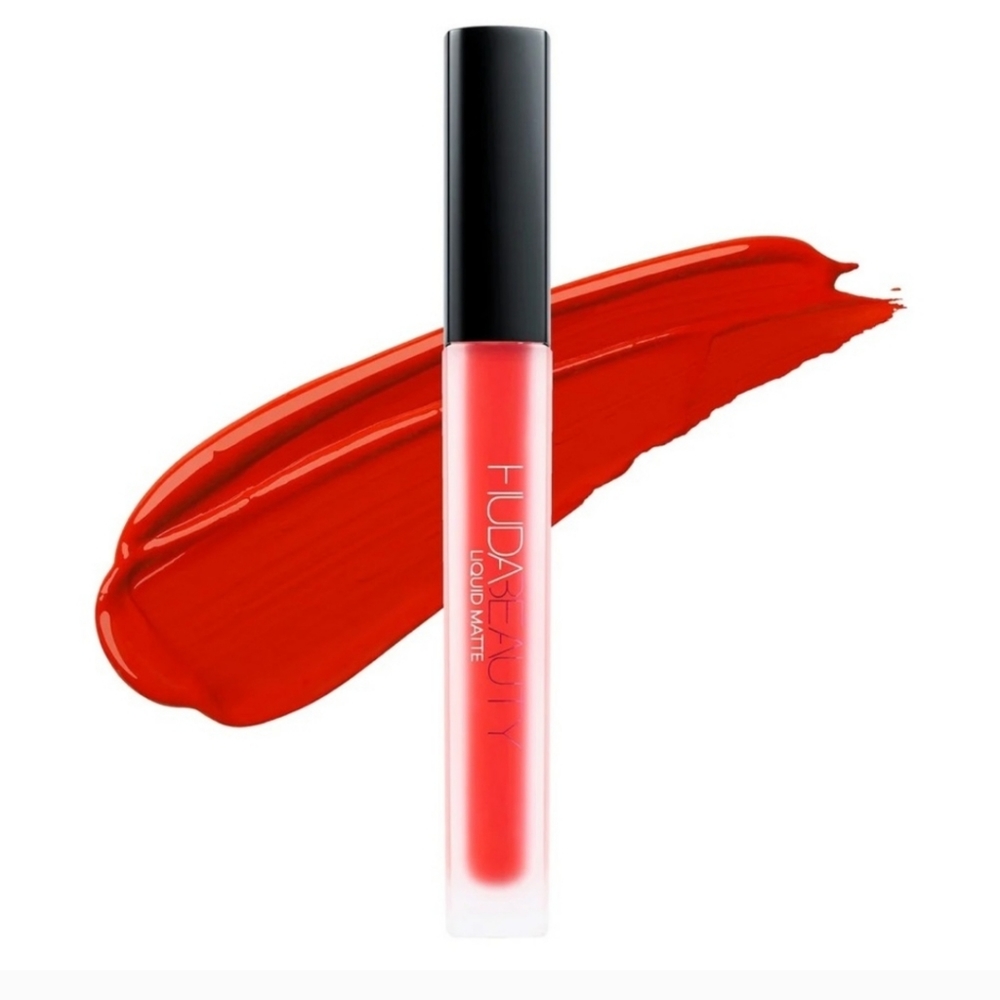 Huda Beauty ALLURING Liquid Matte Long-Lasting Lip